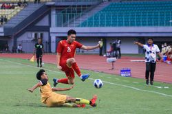 20h tối nay, U19 Việt Nam và U19 Thái Lan tranh vé vào bán kết