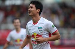 Công Phượng tỏa sáng giúp HAGL thắng trận đầu tại V.League 2022