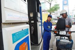 Giá xăng dầu trong nước sẽ giảm bao nhiêu từ 0 giờ ngày 11/7?