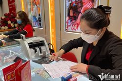 Lướt sóng vàng lỗ ngay 3 triệu đồng, 2 tháng đau đớn của dân đầu cơ