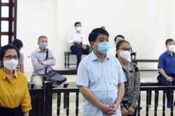 Bị cáo Nguyễn Đức Chung tiếp tục ra tòa trong vụ án giúp Công ty Nhật Cường trúng thầu