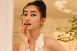 Hoa hậu Lương Thùy Linh gây sốt với vóc dáng gợi cảm