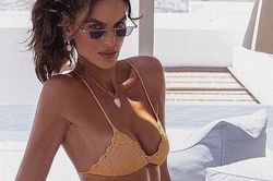 Siêu mẫu Izabel Goulart khoe body nóng bỏng 'nghẹt thở' với bikini