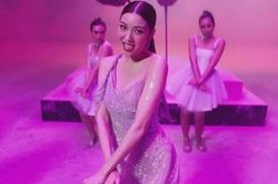 Thúy Vân hát tệ