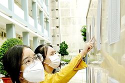Điểm chuẩn lớp 10 công lập ở TPHCM: Chênh lệch khá lớn giữa nội và ngoại thành