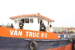 Vụ buôn lậu gần 200 triệu lít xăng dầu: Loạt sỹ quan biên phòng, CSGT bị mua chuộc thế nào?