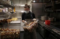 Nhà hàng Việt ở Mỹ bị tống tiền bằng đánh giá 1 sao