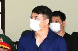 Trùm buôn lậu xăng dầu khai nhiều lần đưa tiền cho cựu Chỉ huy Bộ đội Biên phòng Kiên Giang