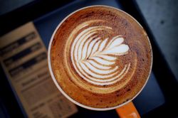Tên gọi cà phê cappuccino bắt nguồn từ đâu?