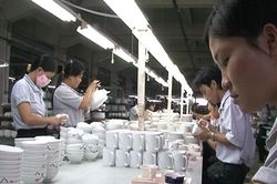 Nắm bắt cơ hội từ hiệp định EVFTA, xuất khẩu gốm sứ vào EU tăng mạnh