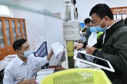 TP.HCM với bài toán thừa biên chế - thiếu người làm