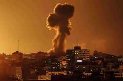 Hứng tên lửa, Israel điều chiến đấu cơ tấn công Dải Gaza