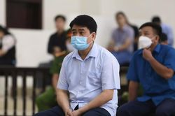 Công trạng và tội trạng
