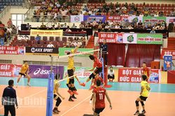 Bán kết Giải bóng chuyền vô địch quốc gia Cup Hóa chất Đức Giang 2022: Tràng An Ninh Bình đại thắng Hà Nội 3-0