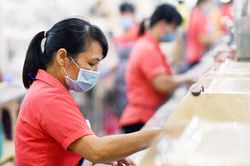 Hỗ trợ thiết thực cho người lao động
