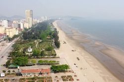 Sẽ di dời hơn 200 ki-ốt, nhà nghỉ dưỡng ở bãi tắm Cửa Lò