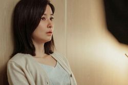 Đi bơi cùng chồng, chỉ muốn ly hôn khi tận mắt chứng kiến những hành động 'lạ' của chồng