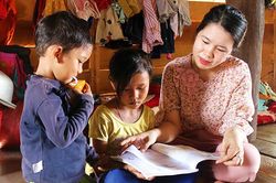 Ấp iu tình 'mẹ đỡ đầu'