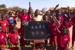 Buộc tội người Trung Quốc bắt trẻ em Malawi hát phân biệt chủng tộc