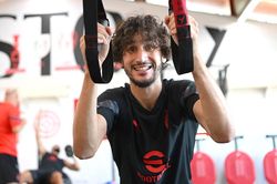 Milan: Adli có phá được'lời nguyền số 7?