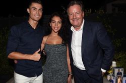 Ronaldo sẽ rời MU, bến đỗ tiếp theo gây bất ngờ