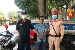 Bắt đối tượng giấu 3 gói ma túy trong quần