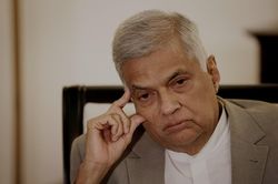 Tổng thống đắc cử khôn ngoan hơn 'cáo già' của Sri Lanka