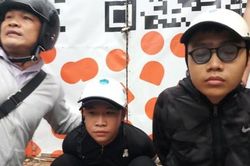 'Hiệp sĩ' bắt nóng hai tên cướp giật tuổi teen trên đường ở TPHCM