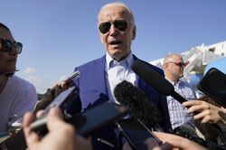 Triệu chứng mắc Covid-19 của ông Biden