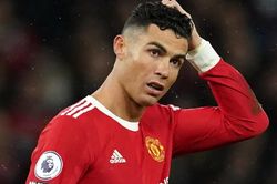Vì sao Atletico Madrid từ chối chiêu mộ Ronaldo?
