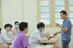 Hàng loạt trường đại học công bố điểm chuẩn trúng tuyển sớm
