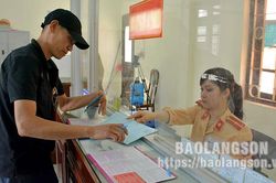 Ghi nhận sau hai tháng triển khai phân cấp đăng ký ô tô, mô tô, xe máyTin khácĐảm bảo an ninh, an toàn trong hoạt động thanh toán không dùng tiền mặtQuan tâm, gỡ khó cho doanh nghiệp xây dựng trong bối cảnh giá vật liệu tăng cao