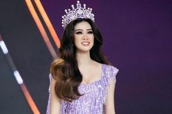 Dân tình 'sốc' khi Hoa hậu Khánh Vân bật khóc nói về thị phi, áp lực trong 3 năm đương nhiệm