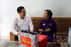 Thừa Thiên – Huế cần tiếp tục chăm lo người có công tốt hơn nữa