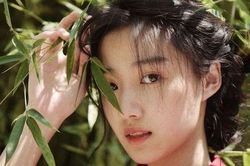 Tình cờ gặp lại chị dâu cũ, thấy chị bụng mang dạ chửa mà tôi mừng