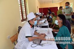 Khám bệnh, cấp thuốc miễn phí cho 220 đối tượng chính sáchTin khácĐảm bảo an ninh, an toàn trong hoạt động thanh toán không dùng tiền mặtQuan tâm, gỡ khó cho doanh nghiệp xây dựng trong bối cảnh giá vật liệu tăng cao