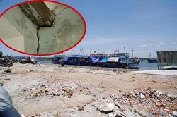Nhà dân ở Quảng Nam nứt toác vì dự án thi công khu neo đậu tàu thuyền