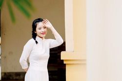 Nữ MC duyên dáng đạt thủ khoa khối D01 toàn quốc