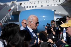 Thông điệp của Nhà Trắng khi ông Biden mắc Covid-19
