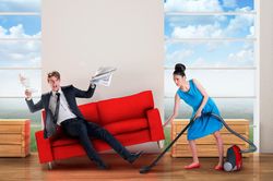 Các ông chồng không nên né tránh việc nhà