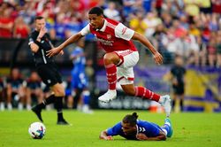 KẾT QUẢ bóng đá Arsenal 4-0 Chelsea, giao hữu quốc tế