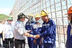 Thủ tướng Phạm Minh Chính thăm và làm việc tại tỉnh Nghệ An