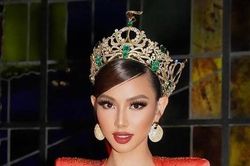 Chiếc vương miện bị méo mà Thùy Tiên đội ở châu Âu là hàng xịn hay bản 'pha-ke'?