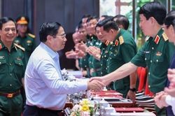 Thủ tướng đề nghị Bộ Quốc phòng thực hiện tốt 8 nhiệm vụ trọng tâm