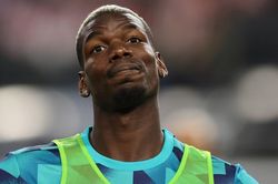 Juventus đón tin xấu với Pogba