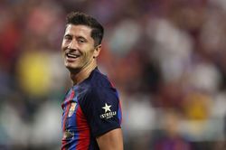 Lewandowski: 'Không ai nhắc đến trận thua 2-8 ở Barca'