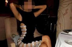Lên đồ đi đám cưới, bao cô nàng khiến người nhìn ngao ngán