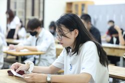 Dự báo điểm chuẩn xét tuyển đại học ngành 'nóng'