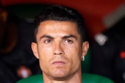 Sếp lớn Atletico Madrid nói lời cuối về thương vụ Ronaldo
