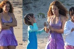 Shakira khoe vẻ đẹp 'hack tuổi' với bikini sau hai tháng chia tay Pique